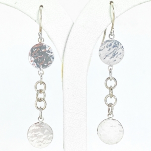 Disc and chain earrings - hammered